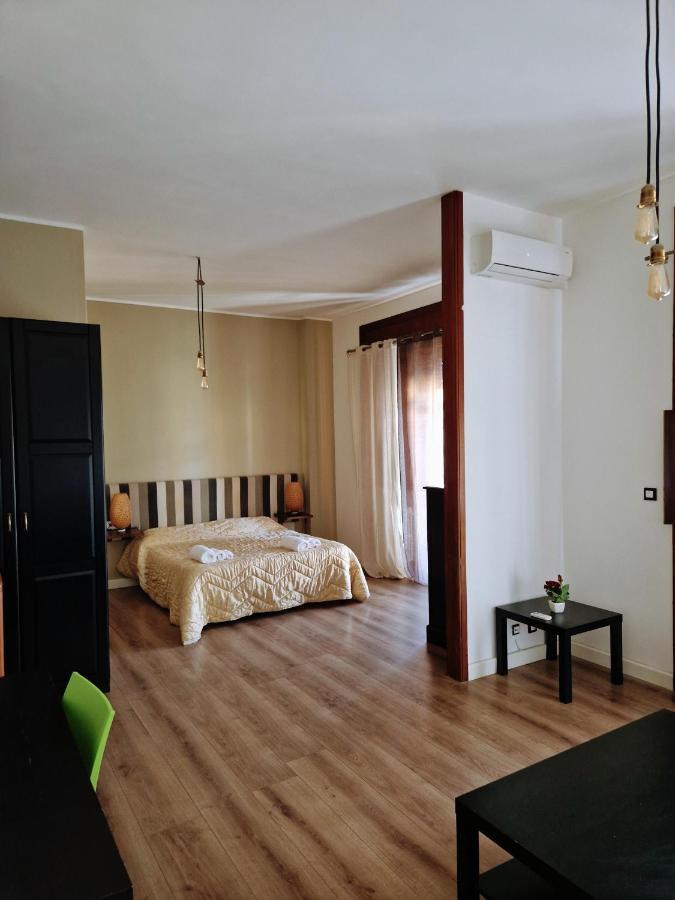 Battisti Rooms & Breakfast Lecce Extérieur photo